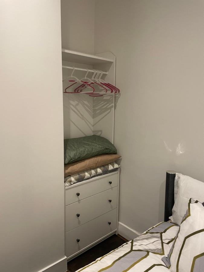Entire Luxurious Flat Sleeps 4 Persons Apartment London Exterior photo